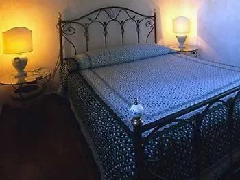 Bambolo Castagneto Carducci